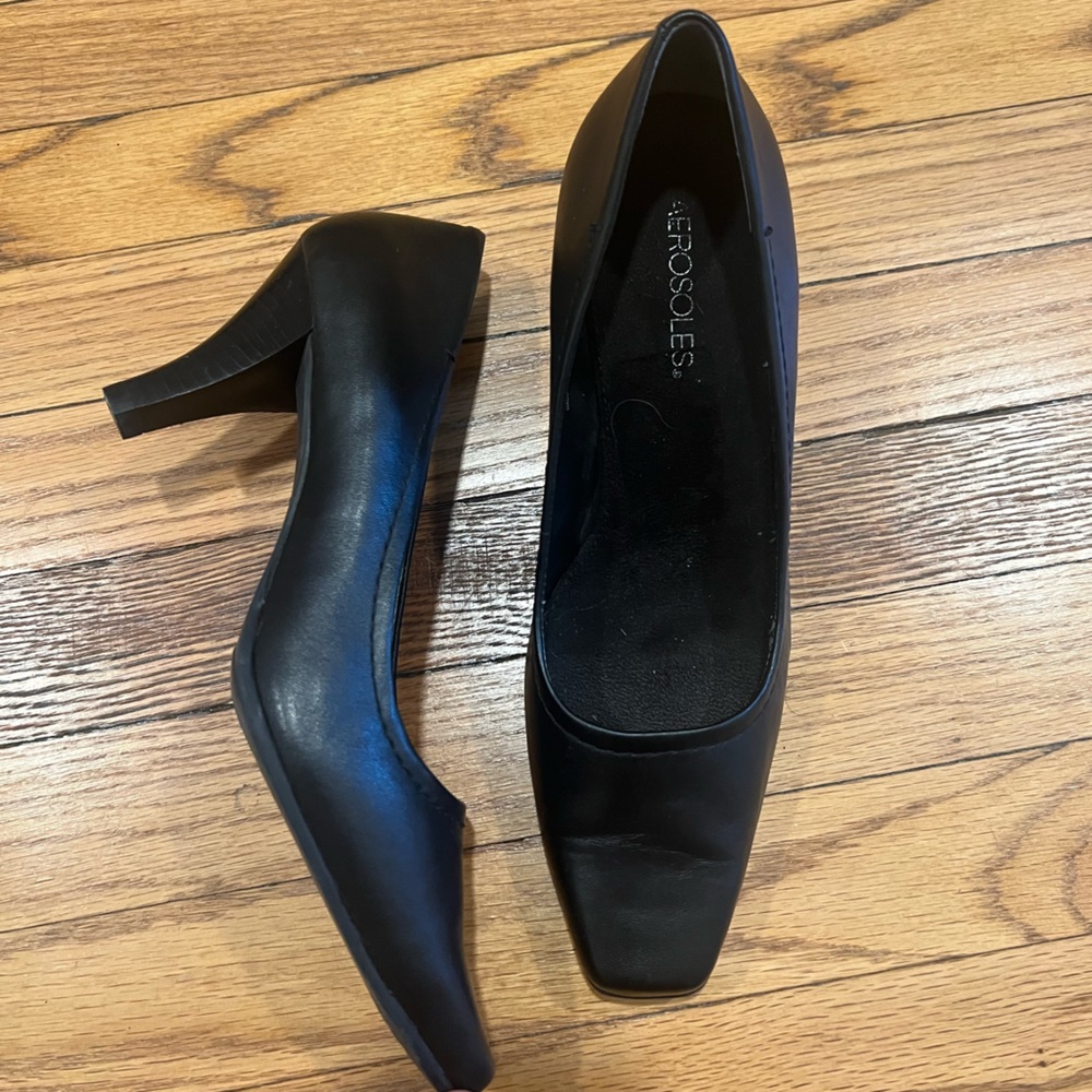 Aerosoles Black Square Toe Heels Size 9 NWOT